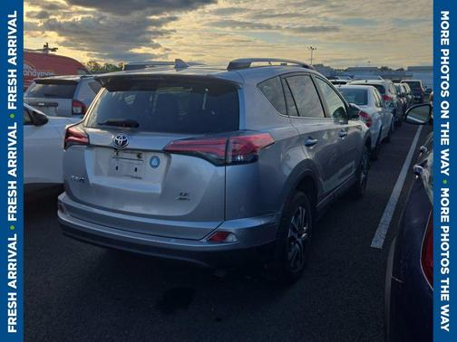 Silver Sky Metallic 2016 Toyota RAV4 LE