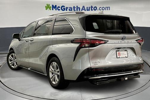 2021 Toyota Sienna Platinum 7 Passenger