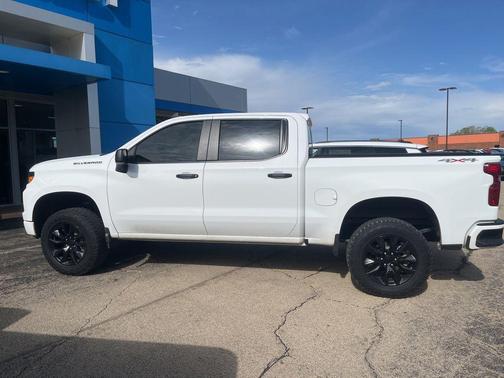 Summit White 2023 Chevrolet Silverado 1500 Custom