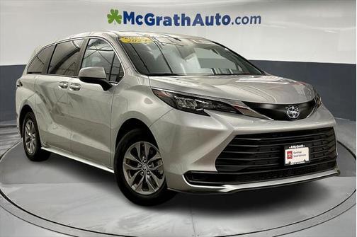 2024 Toyota Sienna LE