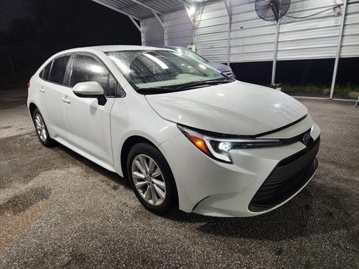 2024 Toyota Corolla Hybrid SE