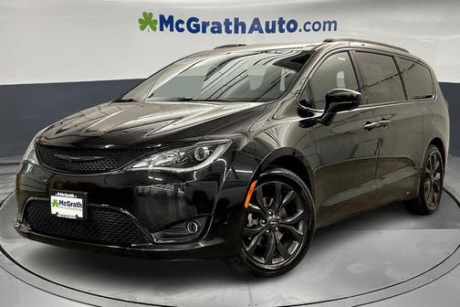 2018 Chrysler Pacifica Touring-L