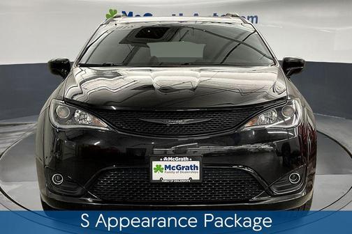 2018 Chrysler Pacifica Touring-L