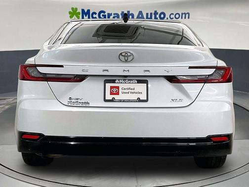 Wind Chill Pearl 2025 Toyota Camry XLE