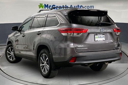 Predawn Gray Mica 2019 Toyota Highlander Hybrid XLE
