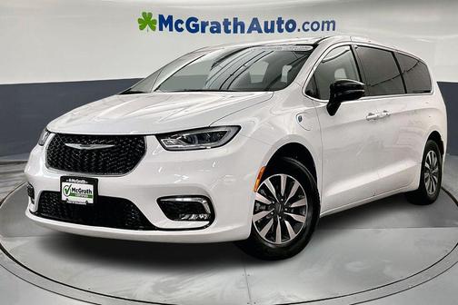 2024 Chrysler Pacifica Hybrid Select