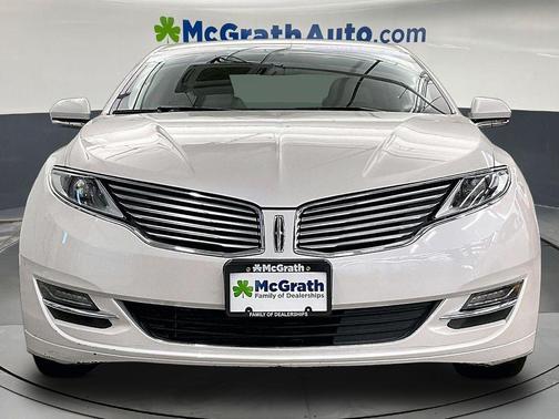 White Platinum Clearcoat Metallic 2016 Lincoln MKZ Base