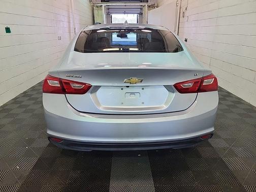 Arctic Blue Metallic 2017 Chevrolet Malibu 1LT