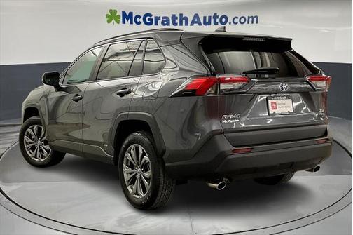 2022 Toyota RAV4 Hybrid XLE Premium