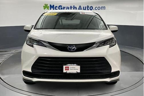 2021 Toyota Sienna LE