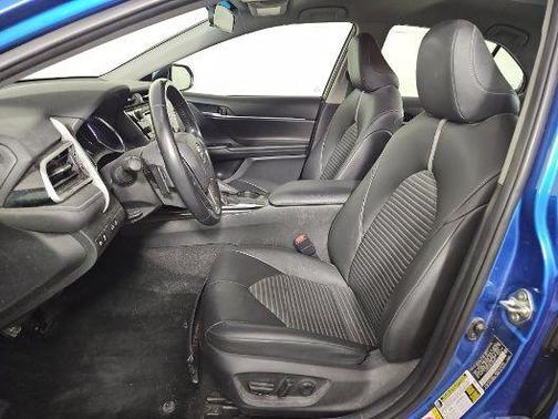 Blue Streak Metallic 2018 Toyota Camry SE