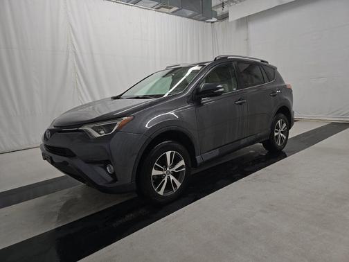 Magnetic Gray Metallic 2018 Toyota RAV4 XLE