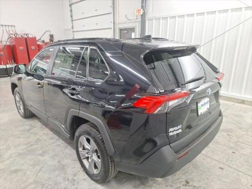 2022 Toyota RAV4 Hybrid LE