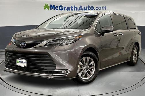 2022 Toyota Sienna XLE