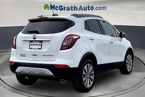 Summit White 2017 Buick Encore Preferred II