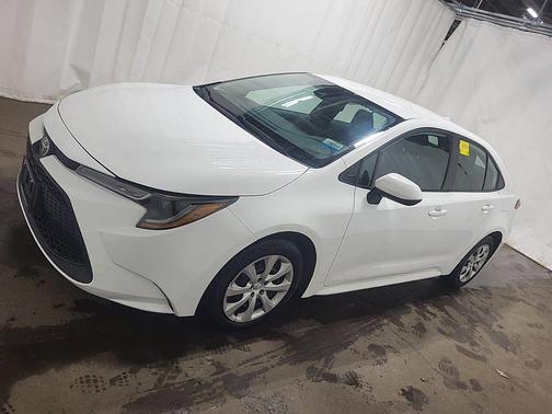 White 2022 Toyota Corolla LE