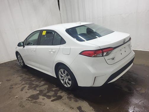 White 2022 Toyota Corolla LE