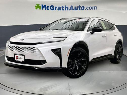 Oxygen White 2025 Toyota Crown Signia Limited