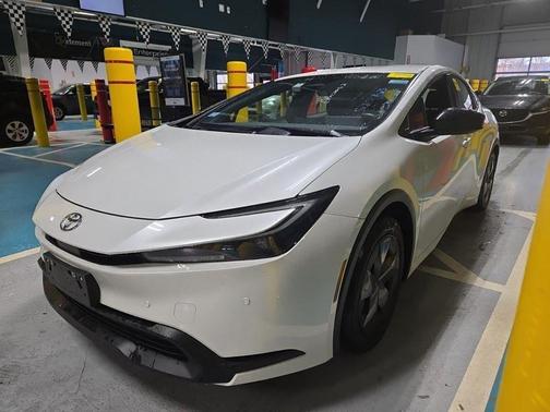 2024 Toyota Prius LE