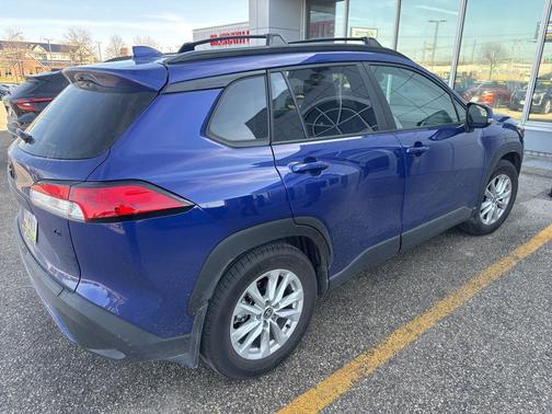 Blue Crush Metallic 2024 Toyota Corolla Cross LE