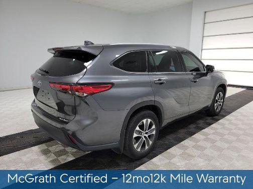 Magnetic Gray Metallic 2022 Toyota Highlander XLE