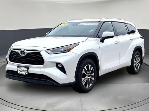 Wind Chill Pearl 2024 Toyota Highlander XLE