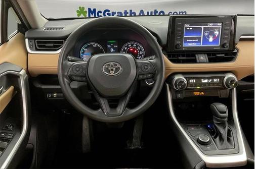 2022 Toyota RAV4 Hybrid XLE