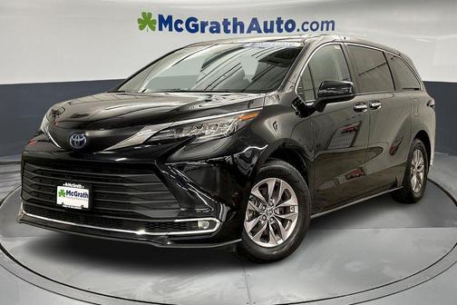 2023 Toyota Sienna XLE 7 Passenger