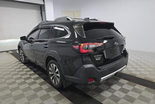 Crystal Black Silica 2023 Subaru Outback Touring XT