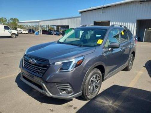 2022 Subaru Forester Premium