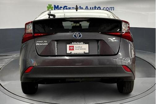 2022 Toyota Prius LE