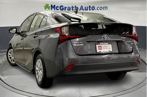 2022 Toyota Prius LE