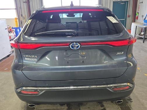 Coastal Gray 2023 Toyota Venza XLE