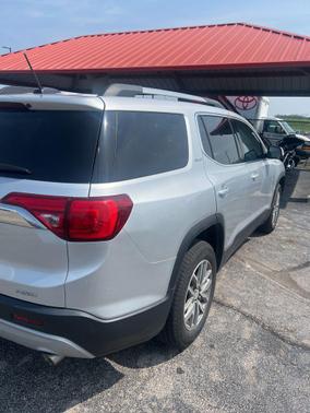 2018 GMC Acadia SLE-2