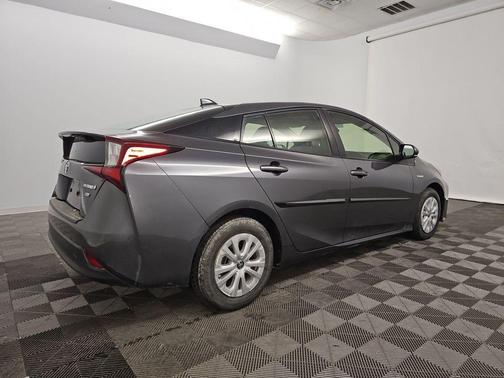2022 Toyota Prius L