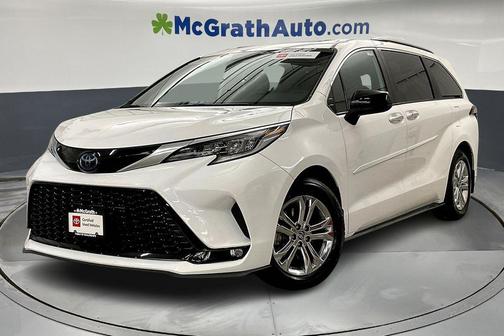2023 Toyota Sienna XSE 7 Passenger
