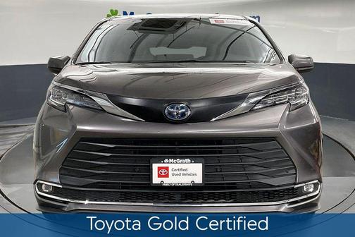 2023 Toyota Sienna XLE