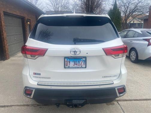 2017 Toyota Highlander Limited