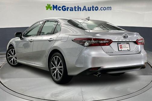 2023 Toyota Camry Hybrid XLE
