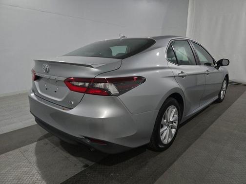 Celestial Silver Metallic 2022 Toyota Camry LE