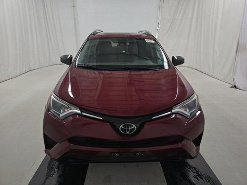 Ruby Flare Pearl 2018 Toyota RAV4 LE