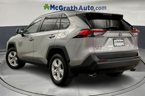 2020 Toyota RAV4 Hybrid XLE