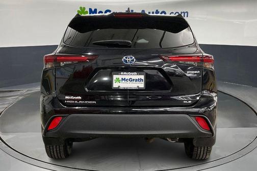 2024 Toyota Highlander Hybrid XLE