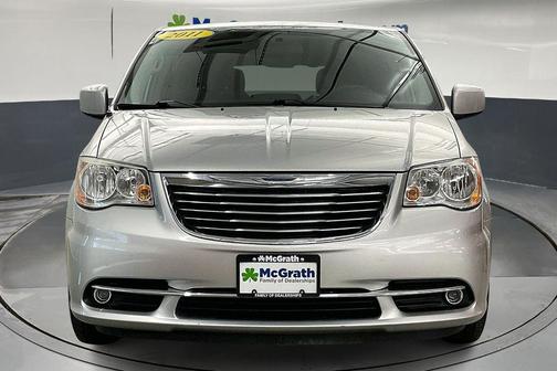 2011 Chrysler Town & Country Touring