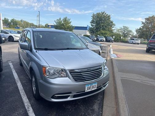 2011 Chrysler Town & Country Touring