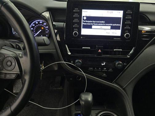 Midnight Black Metallic 2022 Toyota Camry SE