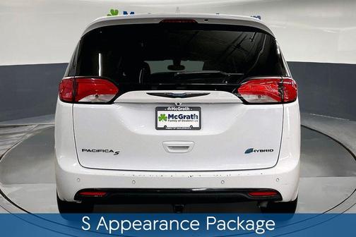 2020 Chrysler Pacifica Hybrid Touring L