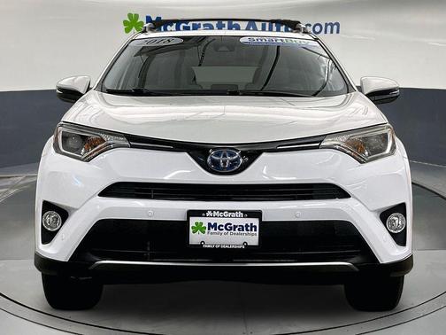 Super White 2018 Toyota RAV4 Hybrid XLE