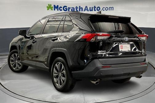 2022 Toyota RAV4 Hybrid XLE Premium