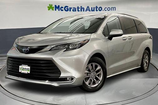 2024 Toyota Sienna XLE